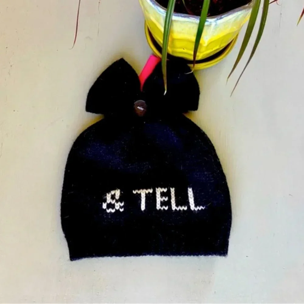 NWT BETSEY JOHNSON KISS and Tell Beanie